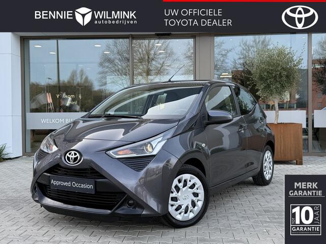 Toyota AYGO 1.0 VVT-i x-play | Camera | Carplay