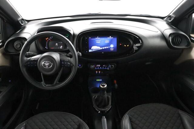Toyota AYGO X 1.0 VVT-i MT Premium | Apple Carplay/Android Auto | Parkeersensoren | JBL audio | Stoelverwarming |