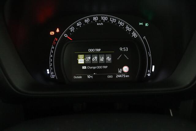 Toyota AYGO X 1.0 VVT-i MT Premium | Apple Carplay/Android Auto | Parkeersensoren | JBL audio | Stoelverwarming |