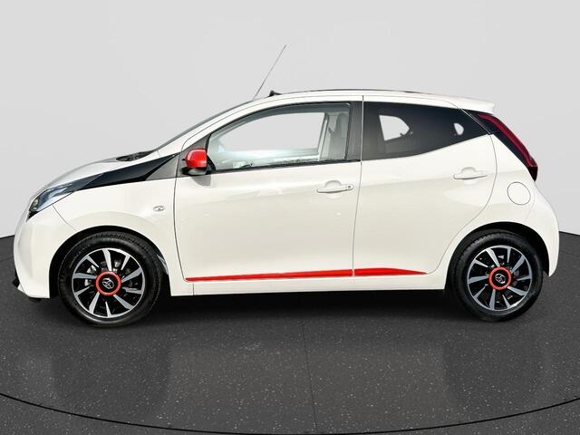 Toyota AYGO 1.0 VVT-i x-otic RIJKLAAR | Cabriodak | Airco | Camera | AppleCarplay-Android Auto