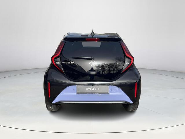 Toyota AYGO X Hybrid 115 envy