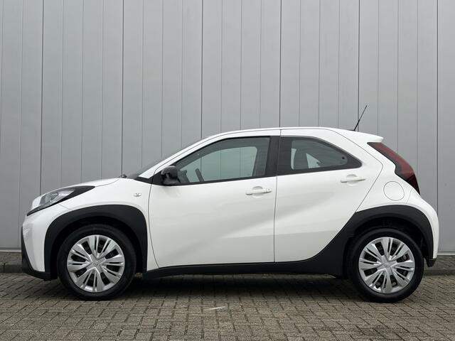 Toyota AYGO X 1.0 VVT-i MT Play NL Auto Dealer Onderhouden Carplay Adapt Cruise Control