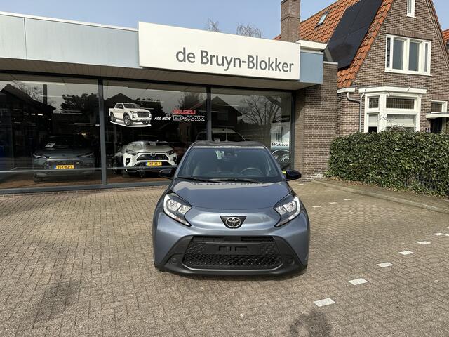 Toyota AYGO X 1.0 VVT-i Play Automaat 1e eigenaar / dealeronderhouden / Apple Carplay / Android Auto / parkeercamera / adaptive cruise control / Toyota 10 jaar garantie programma / Toyota Pechhulppas / rijklaarprijs