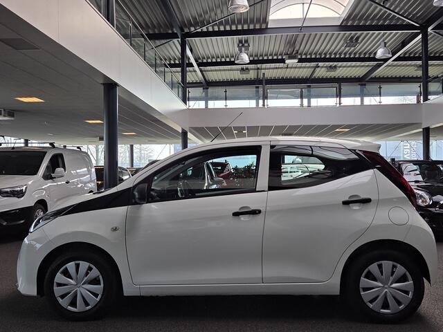 Toyota AYGO 1.0 VVT-i x-fun