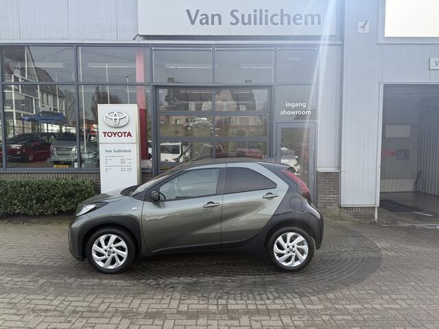 Toyota AYGO X 1.0 VVT-i MT first
