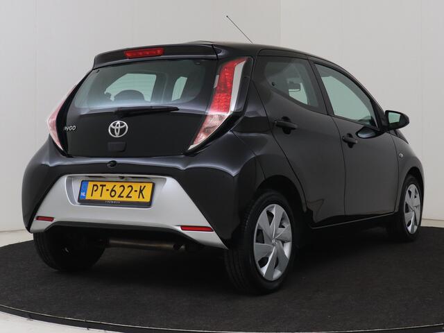Toyota AYGO 1.0 VVT-i x-play | Dealer onderhouden | Airco | Camera | Bluetooth