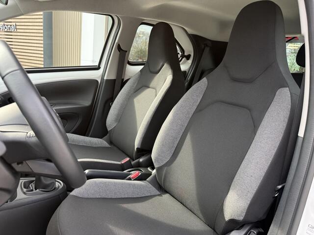 Toyota AYGO X 1.0 VVT-i MT Play | Camera | Carplay | Ad.Cruise