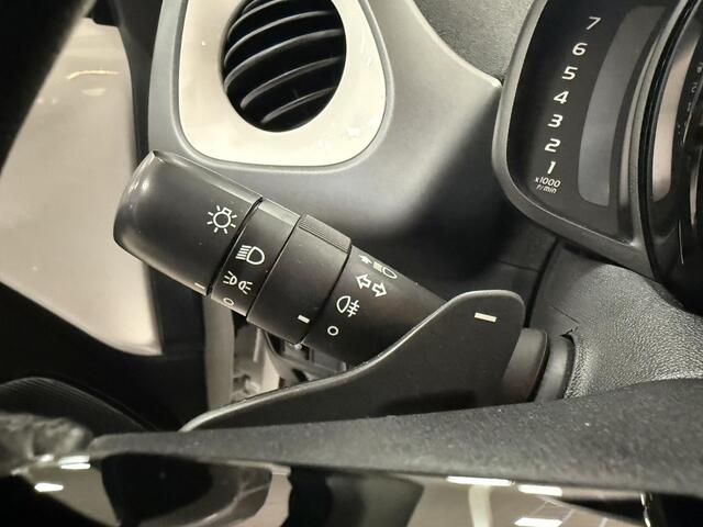 Toyota AYGO 1.0 VVT-i x-play