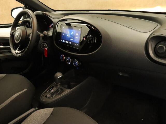 Toyota AYGO X 1.0 VVT-i S-CVT Play - ORIGINEEL NEDERLANDSE AUTO - ACHTERUITRIJ CAMERA - AIRCO - BLUETOOTH - APPLE CARPLAY/ ANDROID AUTO - ADAPTIEVE CRUISE CONTROL - DAB AUDIO