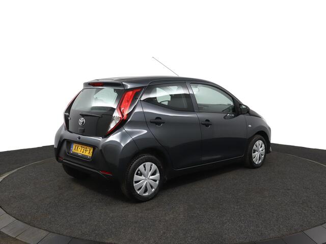 Toyota AYGO 1.0 VVT-i x-fun | Airco | Elektrische ramen | Centrale vergrendeling | Bluetooth |
