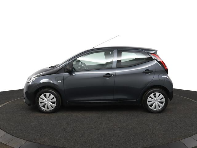Toyota AYGO 1.0 VVT-i x-fun | Airco | Elektrische ramen | Centrale vergrendeling | Bluetooth |