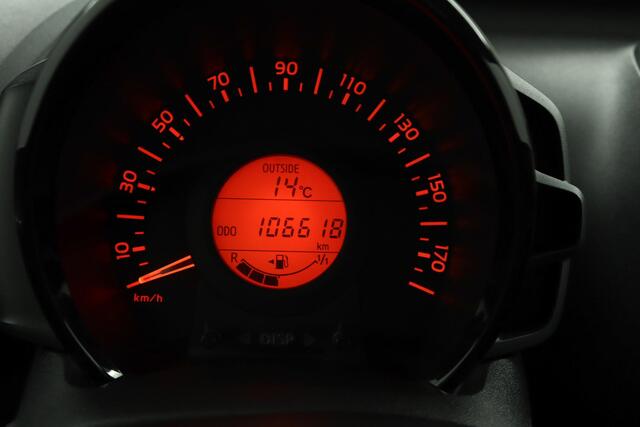 Toyota AYGO 1.0 VVT-i x-fun | Airco | Elektrische ramen | Centrale vergrendeling | Bluetooth |