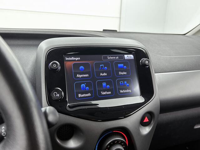 Toyota AYGO 1.0 VVT-i x-play | 1e Eigenaar | BTW'er | NIEUW GELEVERD & ONDERHOUDEN |