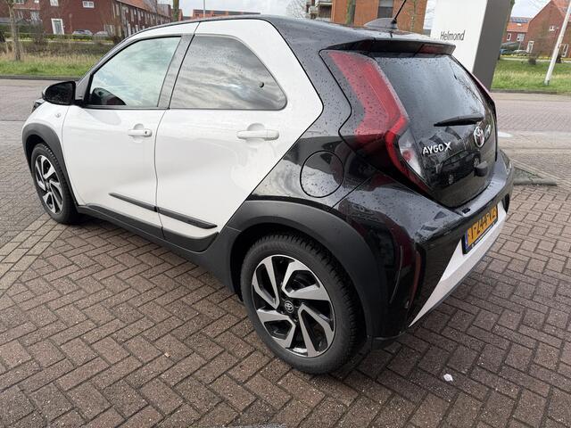 Toyota AYGO X 1.0 VVT-i S-CVT Pulse Automaat | All-wheather banden | Unieke KM-stand | 1e eigenaar