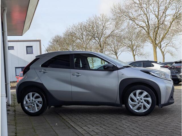 Toyota AYGO X 1.0 VVT-i S-CVT first | Automaat | Led | Adap. Cruise | Climate Control | Camera | Carplay / Android Auto