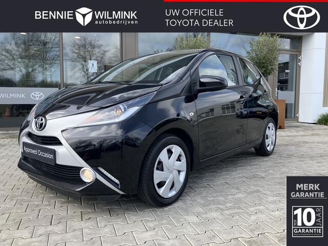 Toyota AYGO 1.0 VVT-i x-play | Camera/BlueTooth
