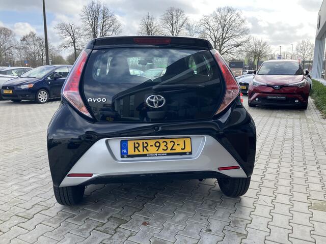 Toyota AYGO 1.0 VVT-i x-play | Camera/BlueTooth