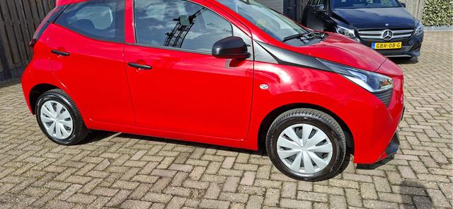 Toyota AYGO 1.0 VVT-i x-clusiv AIRCO , X-play