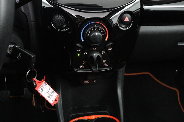 Toyota AYGO 1.0 VVT-i x-otic | Airco | Cruise control | DAB+ | Cabrio dak |
