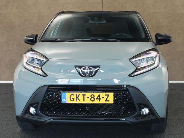 Toyota AYGO X 1.0 VVT-i S-CVT Premium - ORIGINEEL NEDERLANDSE AUTO - AFKOMSTIG VAN 1E EIGENAAR - CAMERA - DEELS LEDEREN BEKLEDING - VOORSTOELEN VERWARMD - DRAADLOZE TELEFOONLADER - CLIMATE CONTROL - NAVIGATIE - PARKEERSENSOREN VOOR/ ACHTER- DAB AUDIO - JBL AUDIO