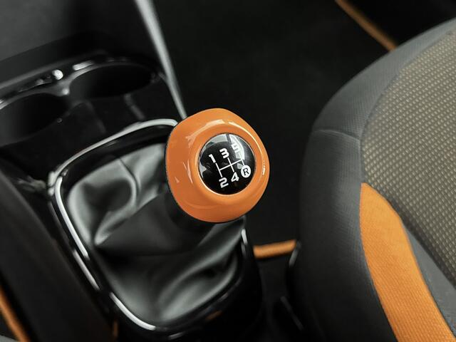 Toyota AYGO 1.0 VVT-i x-JBL Leseman aangemeld 4-2