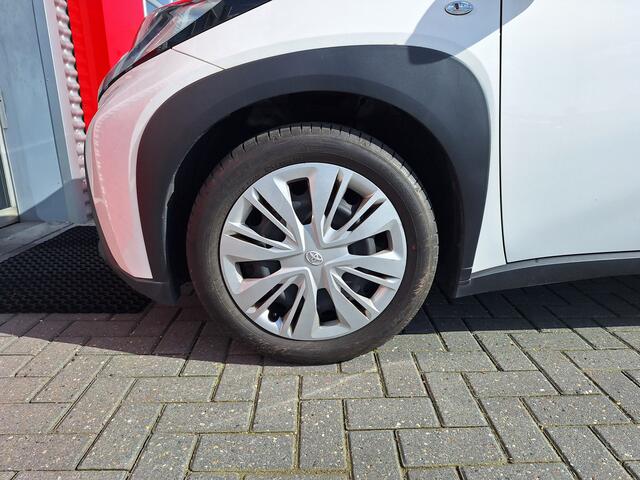 Toyota AYGO X 1.0 VVT-i MT Play
