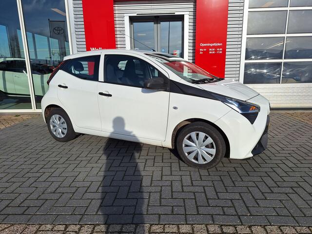 Toyota AYGO 1.0 VVT-i x-fun