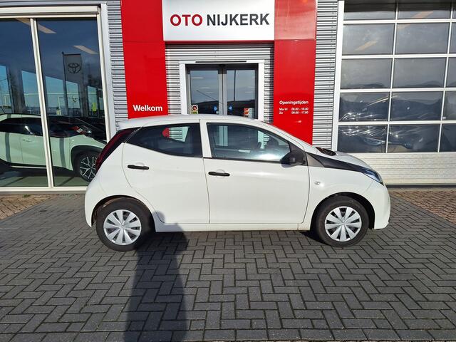 Toyota AYGO 1.0 VVT-i x-fun