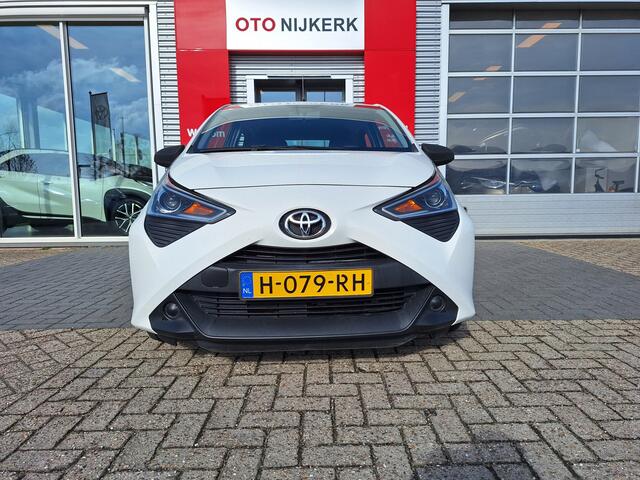 Toyota AYGO 1.0 VVT-i x-fun