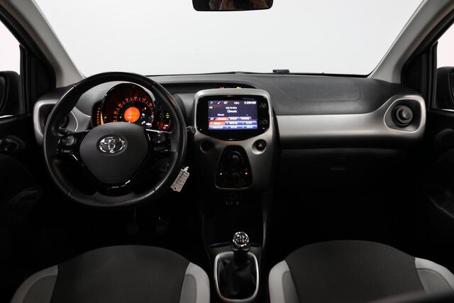 Toyota AYGO 1.0 VVT-i x-play | Cruise | Camera | Airco