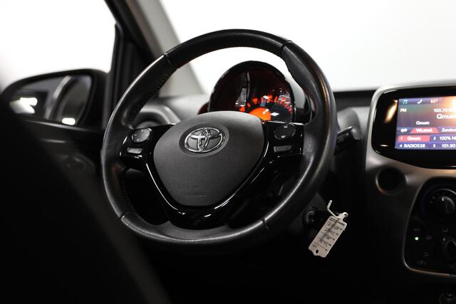 Toyota AYGO 1.0 VVT-i x-play | Cruise | Camera | Airco