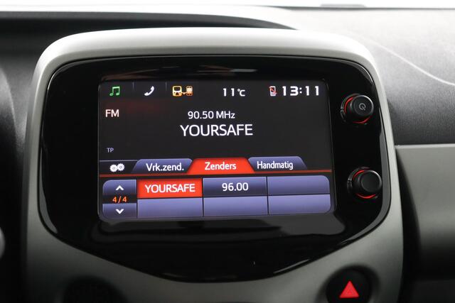Toyota AYGO 1.0 VVT-i x-play | Radio | Bluetooth | Parkeer camera |