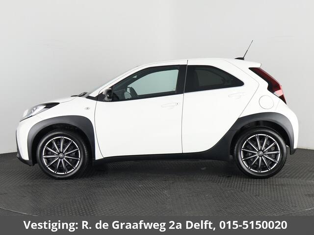 Toyota AYGO X 1.0 VVT-i MT Play Sport | 1e eigenaar | Apple Carplay & AndroidAUTO | Privacy Glass | Camera |