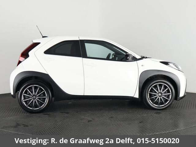 Toyota AYGO X 1.0 VVT-i MT Play Sport | 1e eigenaar | Apple Carplay & AndroidAUTO | Privacy Glass | Camera |