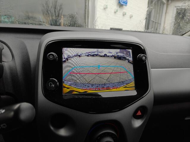 Toyota AYGO 1.0 VVT-i x-play Limited