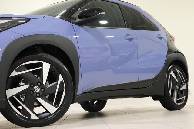 Toyota AYGO X Hybrid 115 envy, Smart Entry, Stoelverwarming, Camera, Sensoren!