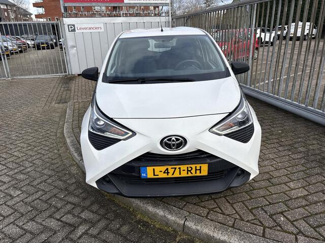 Toyota AYGO 1.0 VVT-i X-Fun | Airco | Elektrische ramen | Bluetooth | Radio/USB |