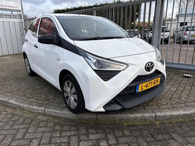 Toyota AYGO 1.0 VVT-i X-Fun | Airco | Elektrische ramen | Bluetooth | Radio/USB |