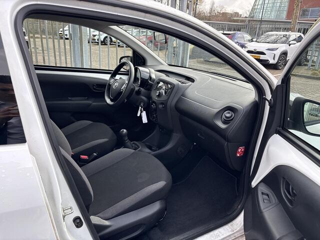 Toyota AYGO 1.0 VVT-i X-Fun | Airco | Elektrische ramen | Bluetooth | Radio/USB |
