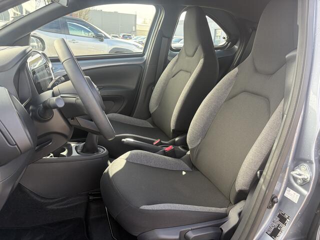 Toyota AYGO X 1.0 VVT-i MT Play NL Auto Dealer Onderhouden Groot Scherm Carplay Adapt Cruise