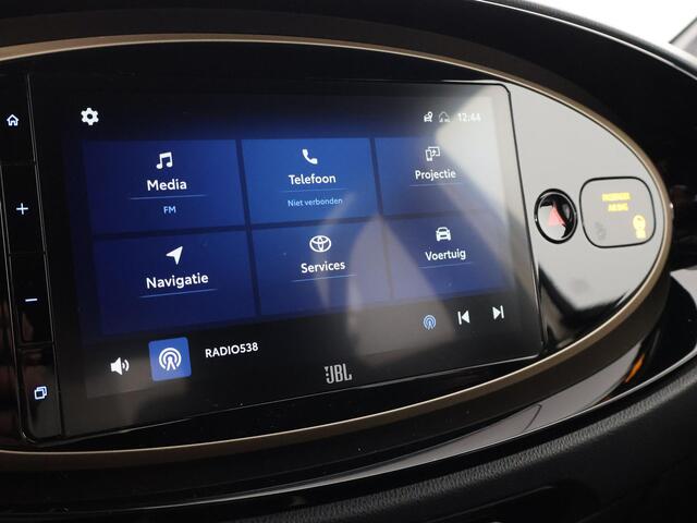 Toyota AYGO X 1.0 VVT-i MT Envy | JBL audio | Camera | Navigatie |