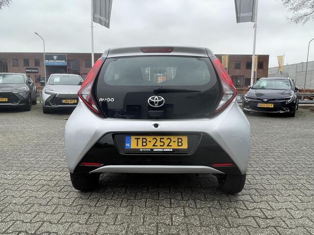 Toyota AYGO 1.0 VVT-i x-play