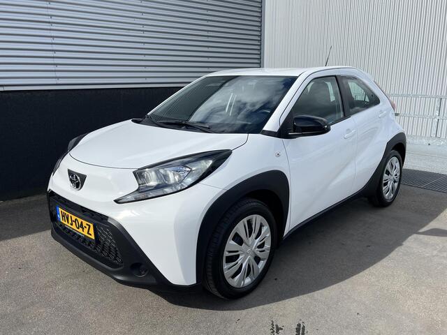 Toyota AYGO X 1.0 VVT-i S-CVT Play Automaat, Achteruitrij camera, navigatie Apple CarPlay/Android Auto, adaptieve cruise control, Start/Stop systeem