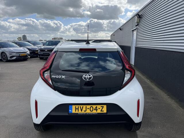 Toyota AYGO X 1.0 VVT-i S-CVT Play Automaat, Achteruitrij camera, navigatie Apple CarPlay/Android Auto, adaptieve cruise control, Start/Stop systeem