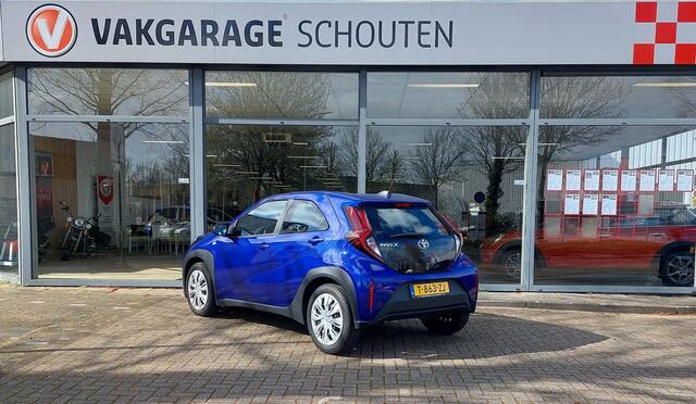 Toyota AYGO X 1.0 VVT-i MT Play