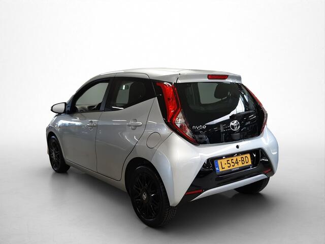 Toyota AYGO 1.0 VVT-i x-play | Airco | Apple Carplay/Android Auto | Camera |