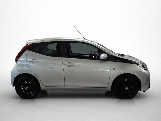 Toyota AYGO 1.0 VVT-i x-play | Airco | Apple Carplay/Android Auto | Camera |