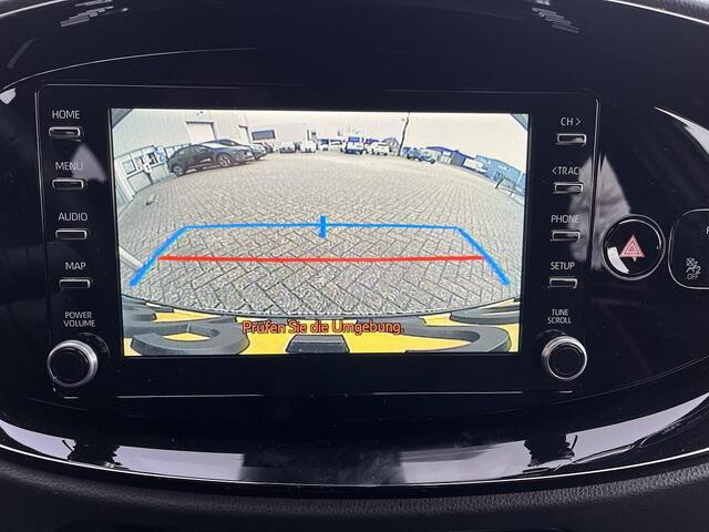 Toyota AYGO X 1.0 VVT-i MT First Edition | Airco | Camera | Stoelverwarming | Privacy glass