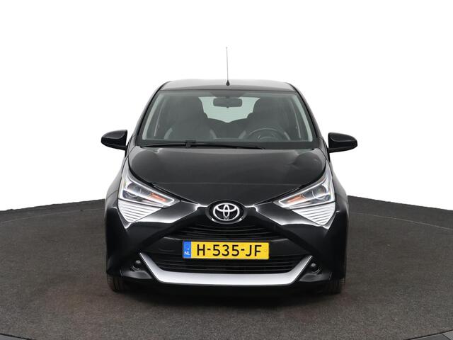 Toyota AYGO 1.0 VVT-i x-play | Achteruitrijcamera | Airco | Lichtmetalen Velgen | Bluetooth |