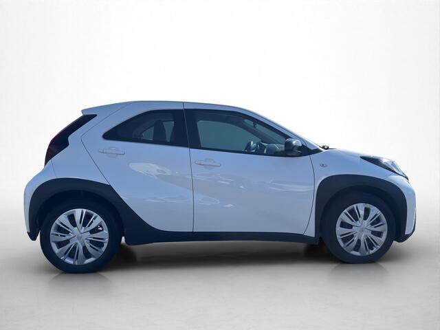 Toyota AYGO X 1.0 VVT-i S-CVT Play Automaat | ¤ 14.435,- ex BTW
